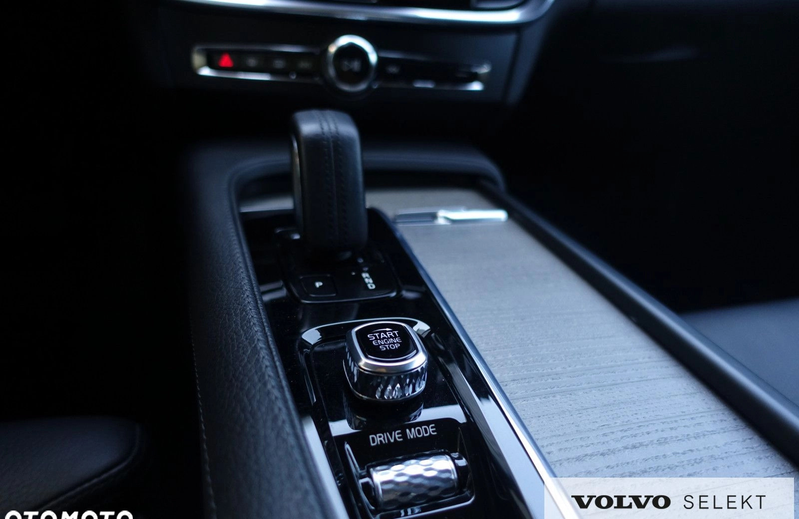 Volvo V90 Cross Country cena 168900 przebieg: 141575, rok produkcji 2021 z Radomsko małe 667